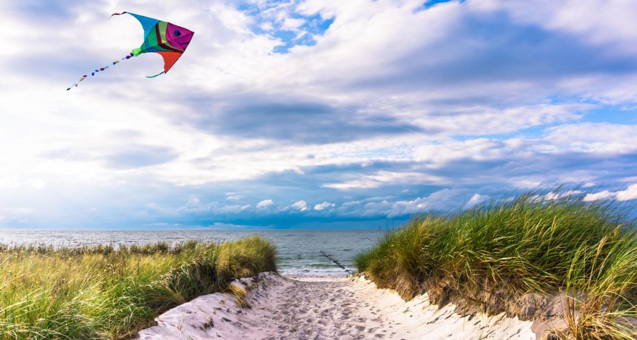 Strandhaus Ruegen - Meerblick, Sauna, Kamin & Whirlpool Baabe Exteriér fotografie